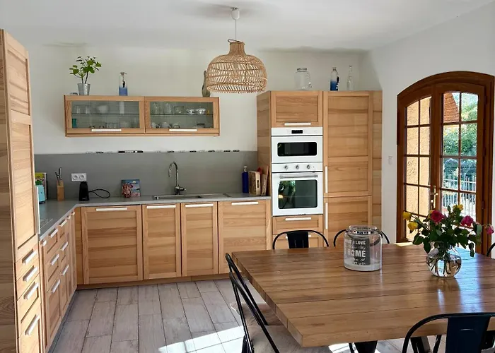 Proche - Holiday home *