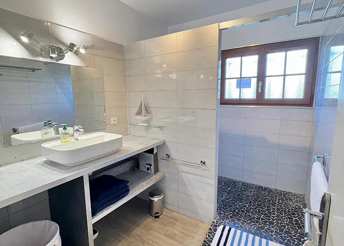 Proche - Holiday home
