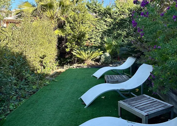 Holiday home Proche -